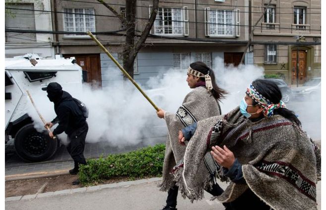 Mapuches resisten en Bio Bio y Araucanía. Foto: AFP
