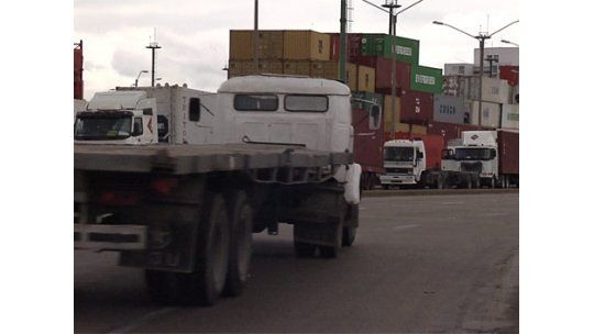 Denuncian aumento de trabas argentinas y pérdidas millonarias