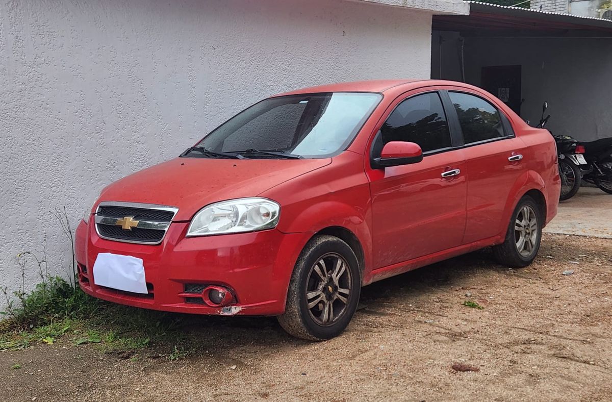 Foto: Eduardo Castro, periodista de Subrayado. Auto utilizado por el homicida. Foto: Eduardo Castro, periodista de Subrayado. Auto utilizado por el homicida.