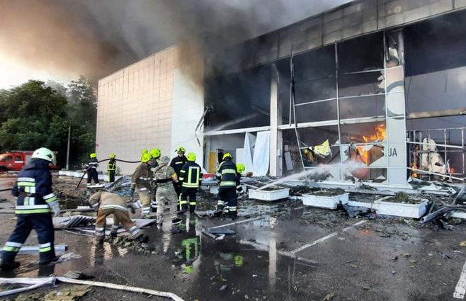 Decenas de muertos y heridos tras ataque a un centro comercial de Ucrania