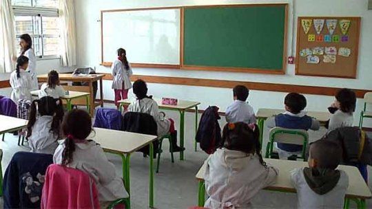escuela alumnos ninos