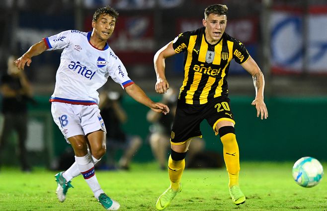 Nacional-Peñarol-Seba-Fernandez-clasico-enero.jpg