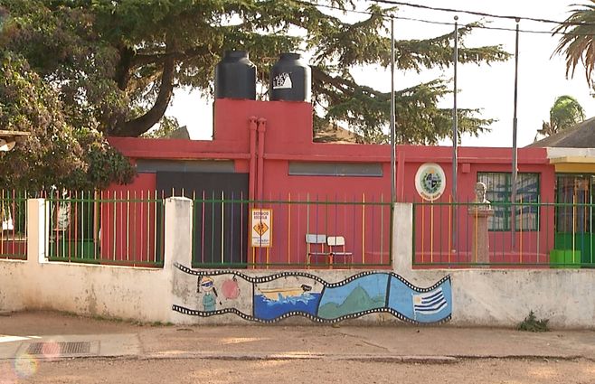 escuela-barrio-tiscornia-canelones-robos.jpg