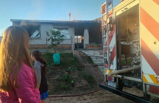 incendio-flores-vivienda.jpg