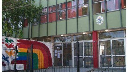 Liceo 13, el lugar donde se produjo el incidente con armas de fuego que dejó paralítica a Fiorella Buzeta.