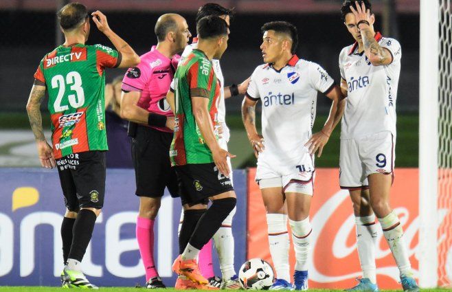 Foto: FocoUy. Nacional- Rampla Juniors en el estadio Centenario.