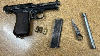 Foto cedida a Subrayado. Pistola calibre 7,65 incautada al hombre de 30 años.