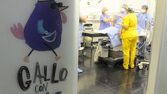 por primera vez en uruguay, se realizo una cirugia laparoscopica a un recien nacido