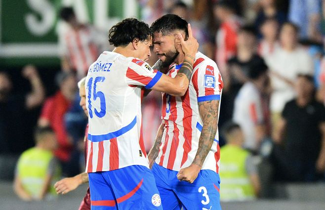 Paraguay ganó y suma 13 puntos. AFP