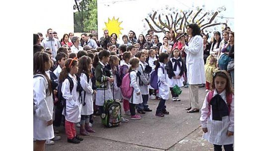 Lucía y Santiago retomaron sus clases este viernes