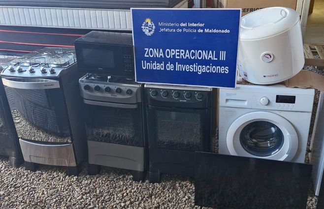 mercaderia-incautada-policia-maldonado.jpg