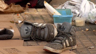 piden rejas para el liceo iava: indigentes generan problemas de higiene y de seguridad