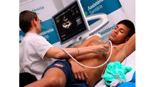 Neymar recibe tratamiento del Barça por anemia