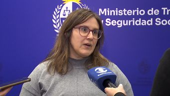 mas de 400 trabajadores despedidos por alorica iran a seguro de paro; hubo reunion tripartita