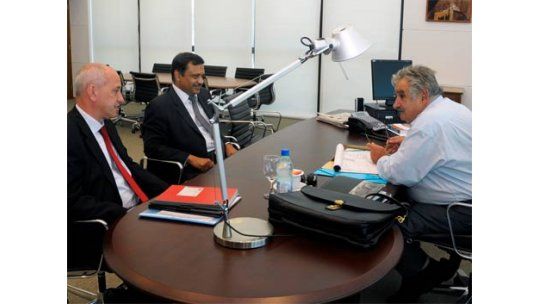 Gobierno admite que dinero de Aratirí se va a Indonesia y Perú