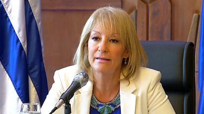 instalan volquetas especificas para residuos domiciliarios de poda y escombros