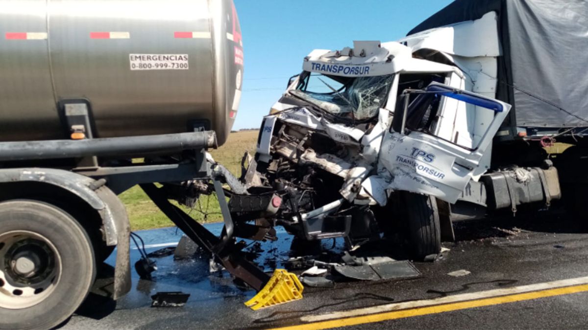 Choque Entre Dos Camiones En Ruta 2 Dejó A Una Persona Lesionada