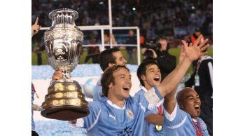 En medio de los aplausos, la selección no olvida la Eliminatoria