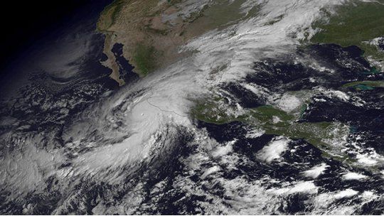 huracán patricia 1