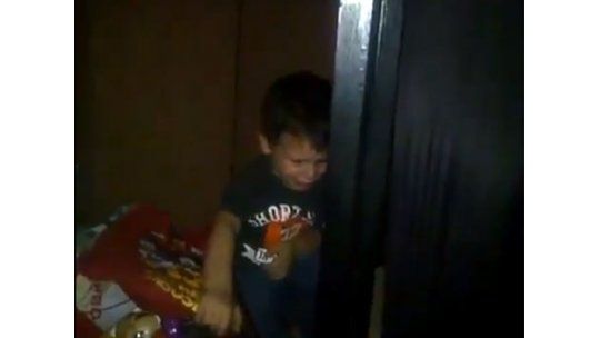 Niño que llora por la victoria de Chávez hace furor