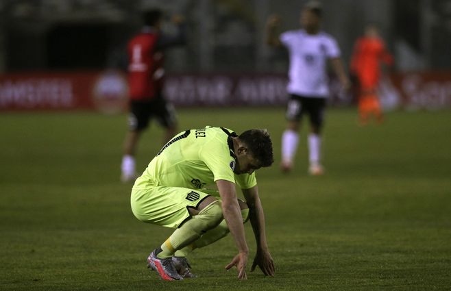 Giovanni Gonz&aacute;lez en el final del partido ante Colo Colo en Santiago. El equipo jug&oacute; un buen primer tiempo pero en el segundo Colo Colo lo dio vuelta.&nbsp;