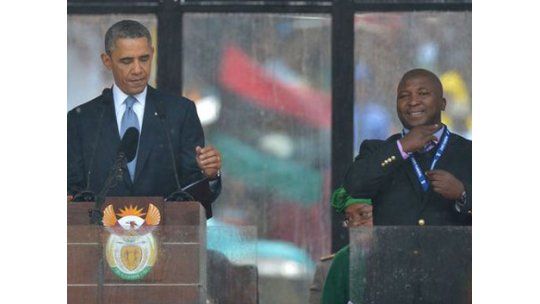 Falso intérprete del funeral de Mandela internado en Psiquiátrico