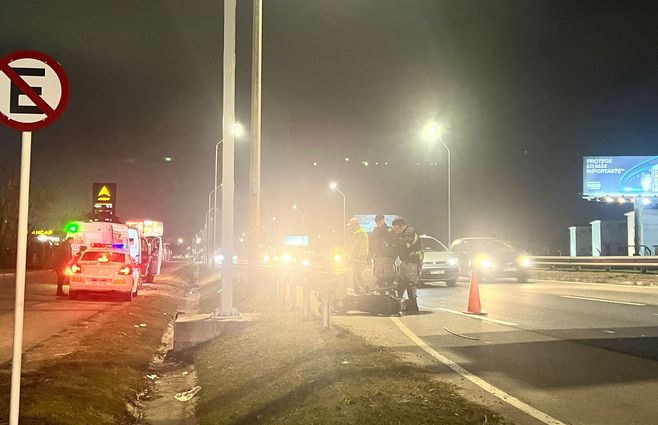 Persecusión policial termina con choque y moto robada incautada Persecusión policial termina con choque y moto robada incautada