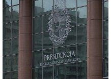 Presidencia contrata alumnos de liceo, comunicación e ingeniería