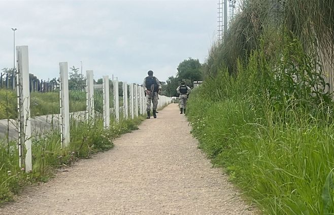 efectivos-republicana-escena-mujer-baleada-busqueda-cerro