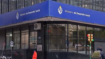 renuncio el director del programa calle del mides; ministro civila dijo que fue por problemas de salud