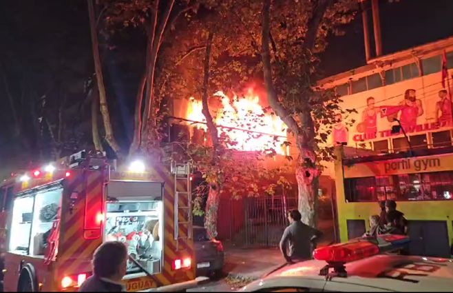 incendio-salon-rojo-club-trouville.jpg