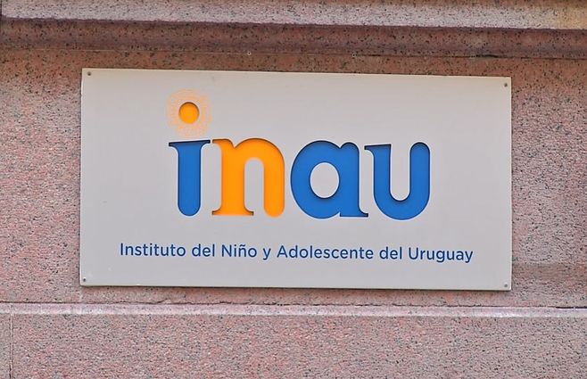 CARTEL-INAU-CALLE-PIEDRAS.jpg