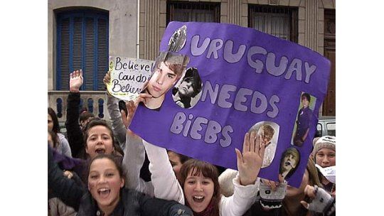 Fans de Bieber siguen movilizadas y no pararán hasta que venga