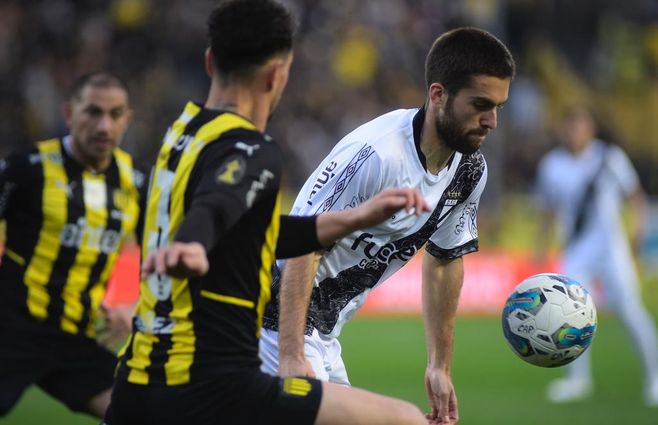 peñarol danubio 28 agosto 2022 foco uy dante fernandez (9).jpeg