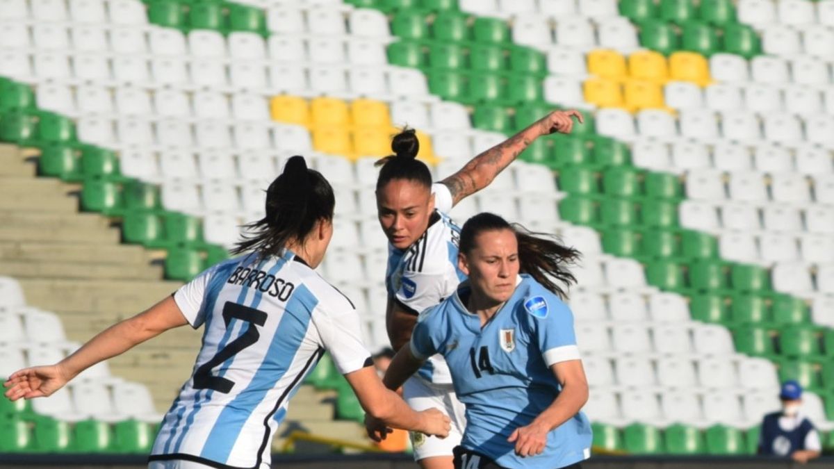 Argentina goleó a Uruguay por 5 a 0 en el partido por fase de grupos de la  Copa América femenina - El Litoral