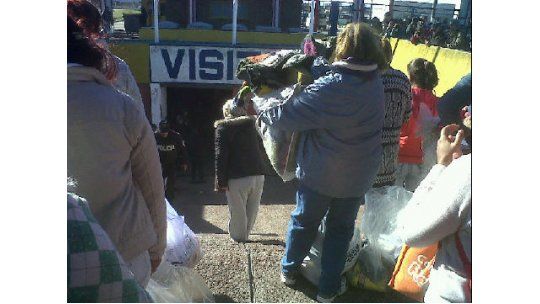 Trasladaron a 272 presos del Comcar y restablecieron las visitas