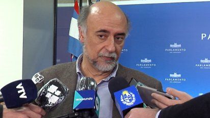 mieres asegura que hay decision politica de recuperar el salario a partir de 2022