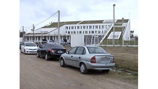 En medio del conflicto inauguran liceo modelo en Delta del Tigre