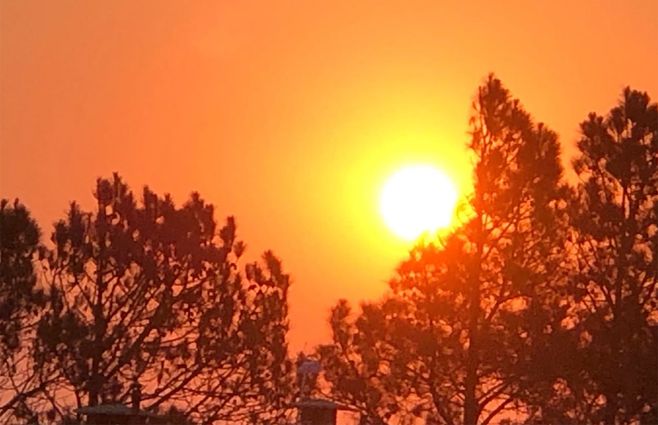 atardecer-rojizo-inumet-humo.jpg