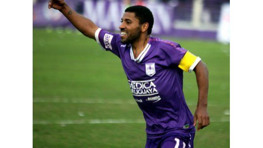 Nico Olivera puede volver a Defensor Sporting para 2013