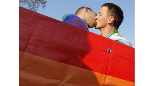 Proponen proyecto que rechaza a gays en iglesias de Brasil