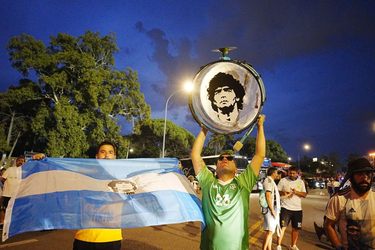 hinchada uruguay argentina foco uy tanda 3 (3).jpeg