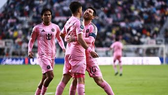 Foto: AFP. Lionel Messi anota para el Inter de Miami, fue su gol 900.
