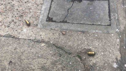 tiroteo en cerrito: dos hombres asesinados y una mujer herida