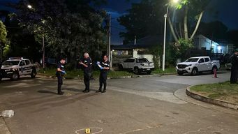 homicidio en la teja: individuos en moto atacaron a balazos a un hombre; policia busca a los responsables