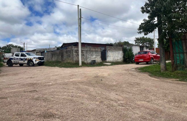 Foto: María Eugenia Scognamiglio, Subrayado. Escena de los disparos, en Nuevo Ellauri.