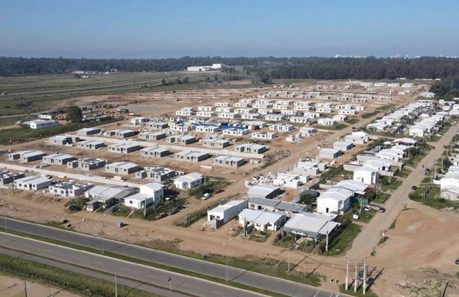 Las nuevas viviendas para el realojo del asentamiento Kennedy. Foto: Intendencia de Maldonado.
