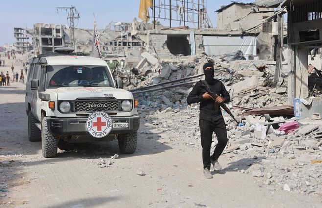 cruz-roja-rehenes-israelies-afp