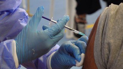 abrio vacunatorio para  funcionarios de la salud que habian quedado rezagados