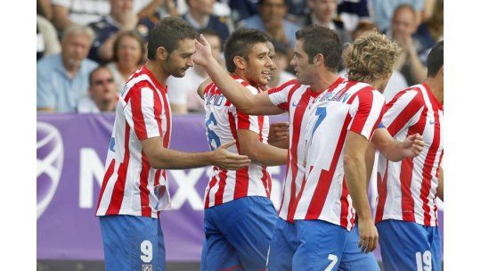 Godín vuelve a los entrenamientos y Forlán se va de vacaciones